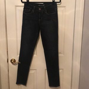 LIKE NEW. American Eagle stretch skinny jeans
